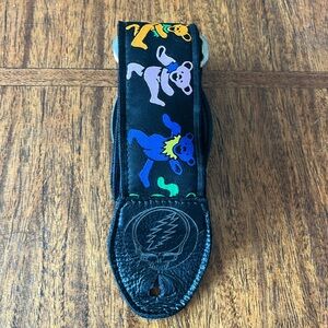 Jerry Bears seatbelt guitar strap